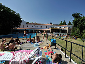 Campamento Albergue, Marbella